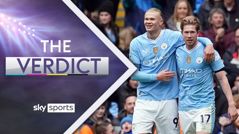 Manchester City&#39;s Erling Haaland celebrates scoring his sides second goal with Kevin De Bruyne during the Premier League match at the Etihad Stadium, Manchester. Picture date: Saturday February 10, 2024.
