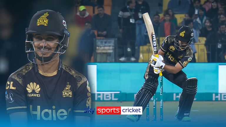 Saim Ayub stuns with 'no-look' Six in the PSL!!