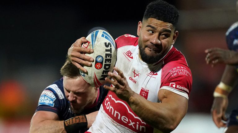 Hull KR's Kelepi Tanginoa (right) and Leeds Rhinos' James Donaldson in action